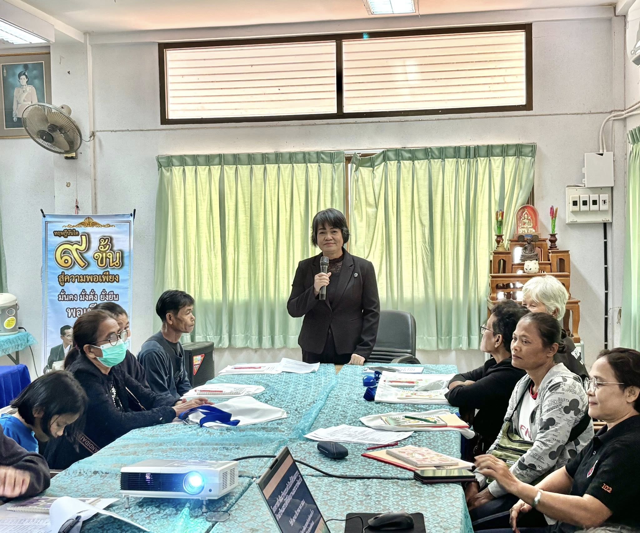 พช.โพทะเล จังหวัดพิจิตร ดำเนินโครงการสร้างสัมมาชีพชุมชนครัวเรือนที่ได้รับผลกระทบด้านอาชีพและรายได้ที่มีศักยภาพและสามารถพัฒนาได้ อำเภอโพทะเล จังหวัดพิจิตร